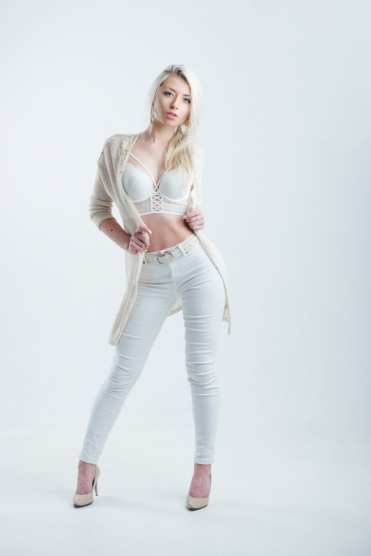 Sesja fotograficzna Karoliny. Anioły i demony…czyli dwie twarze Karoliny. 11 sesja studio karolina 10