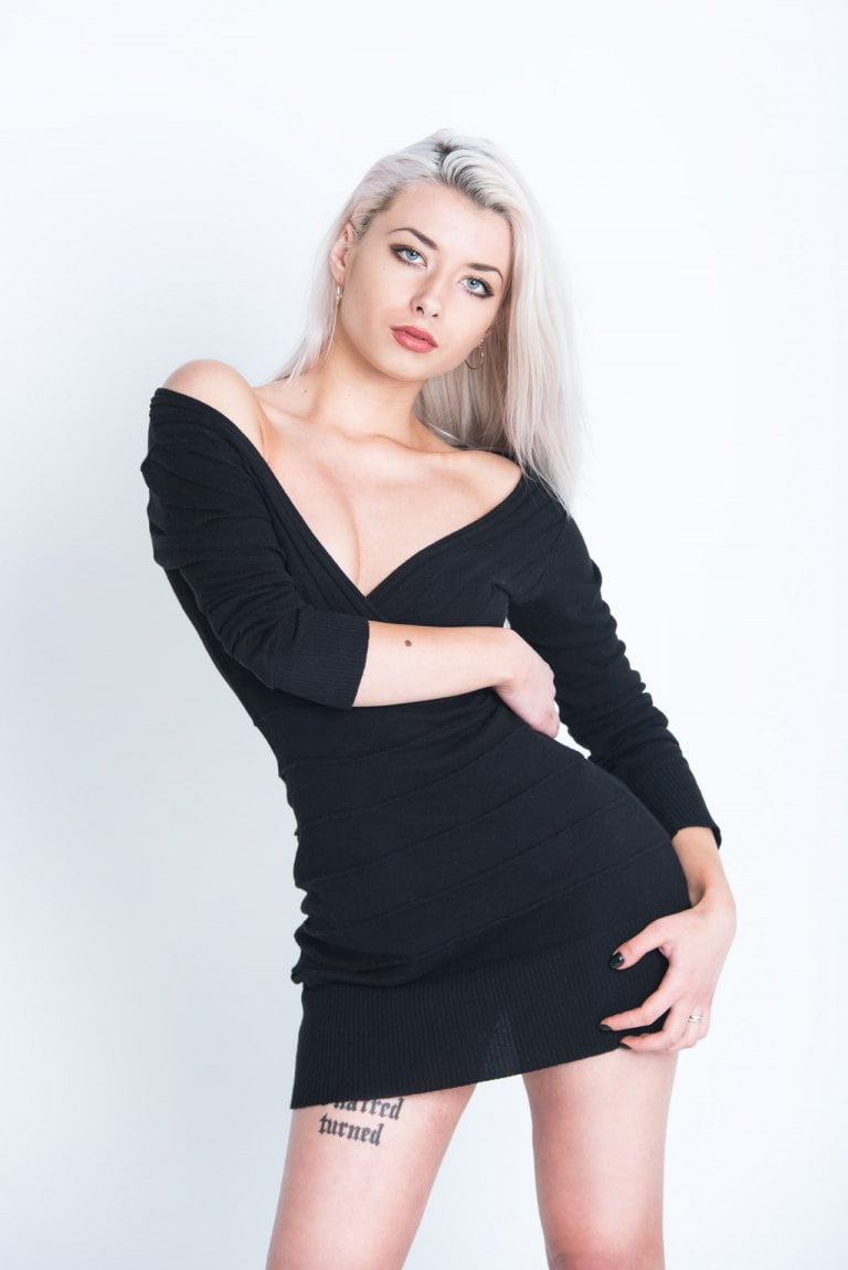 Sesja fotograficzna Karoliny. Anioły i demony…czyli dwie twarze Karoliny. 13 sesja studio karolina 4